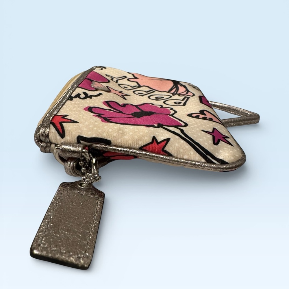 Coach Poppy Floral Wristlet - Picture 3 of 9